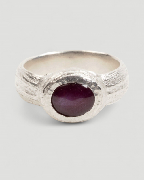 925 Silberring mit rotem Sternrubin (2.62 ct)