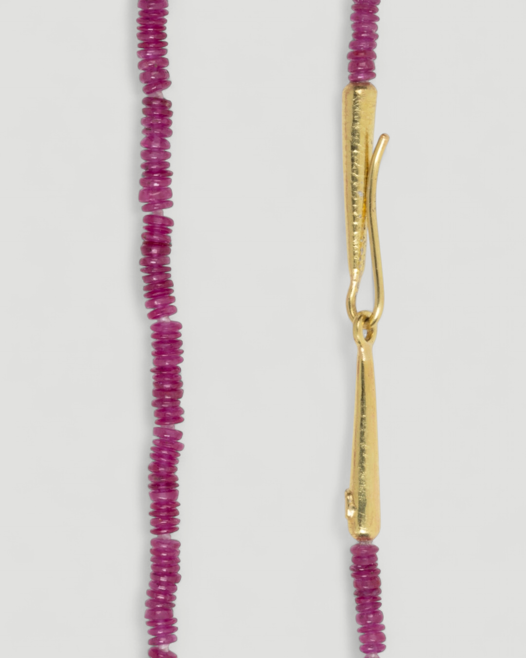 Rubin (65,80 ct) Halskette  mit 750 Goldverschluss - Goldschmiede Krack