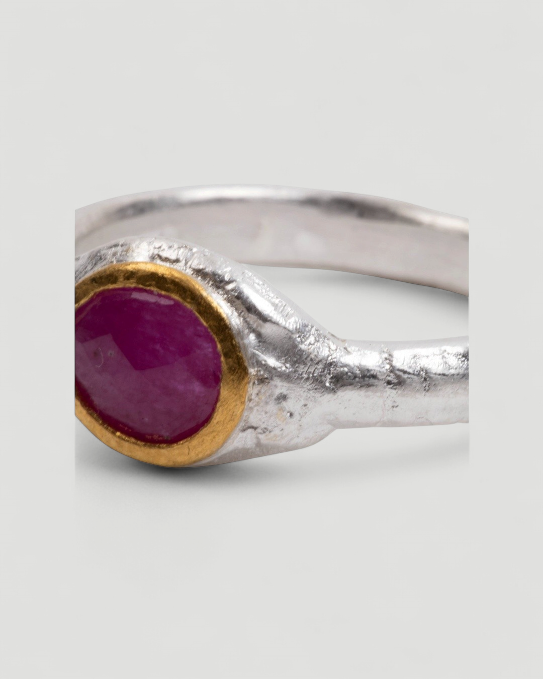 925 Silberring mit pinken Rubin (0.92 ct) - Goldschmiede Krack