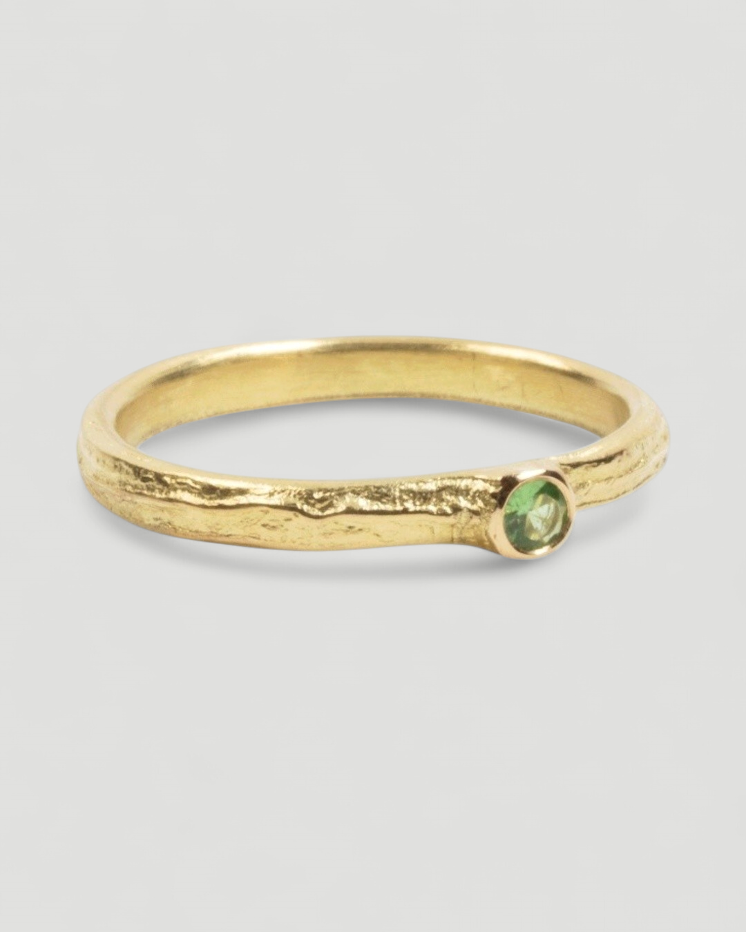 Bark 750 Gelbgold Ring mit Tsavorit (0,06 ct) - Goldschmiede Krack