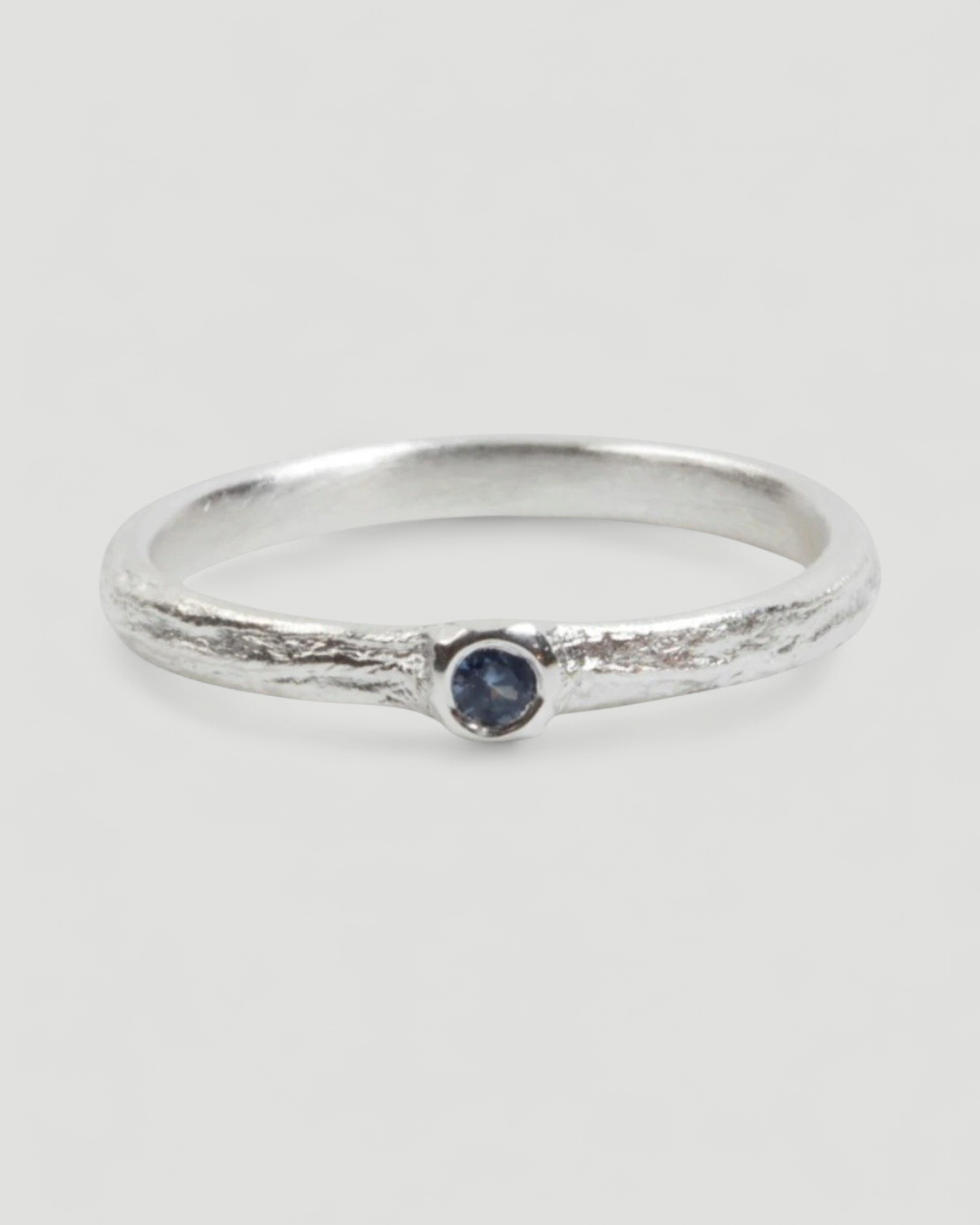 Bark 925 Silberring mit blauem Saphir (0,06 ct) - Goldschmiede Krack