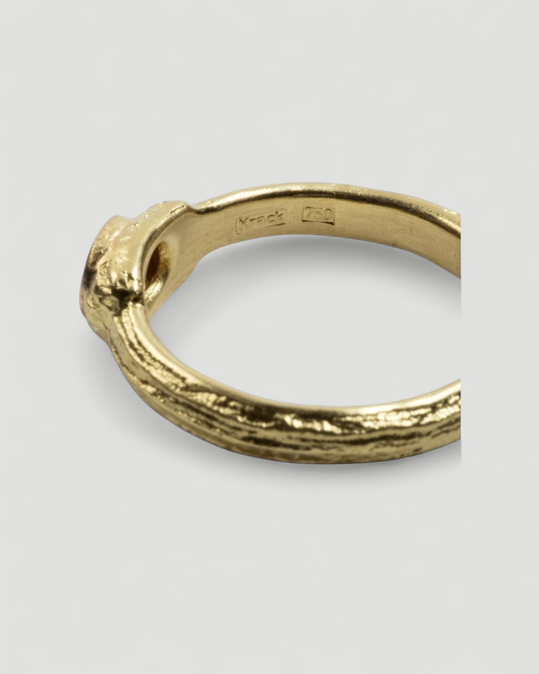 Zierlicher 750 Gelbgold Ring mit Rhodolit (0,41 ct) - Goldschmiede Krack