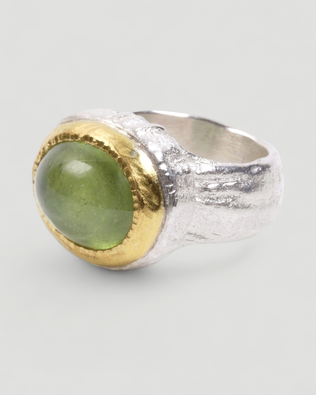 925 Silberring mit grünem Peridot (18,89 ct) und 999 Feingold-Fassung - Goldschmiede Krack