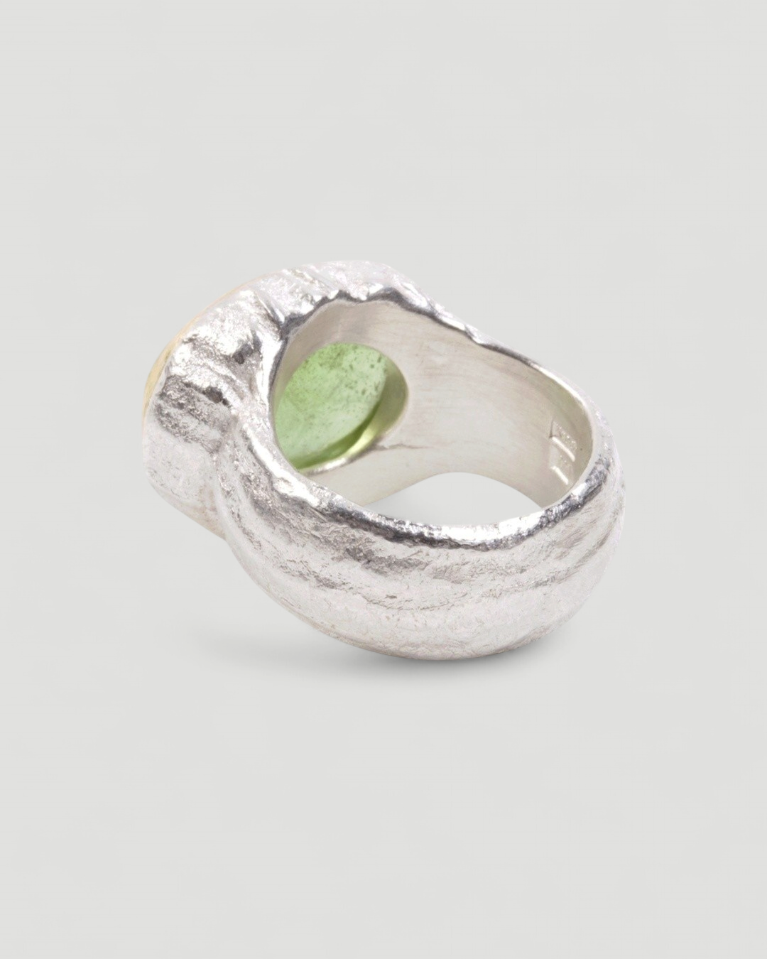 925 Silberring mit grünem Peridot (18,89 ct) und 999 Feingold-Fassung - Goldschmiede Krack