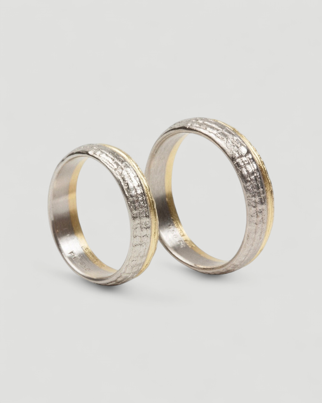 Bicolor Trauringe aus 950 Platin und 750 Gold - Goldschmiede Krack