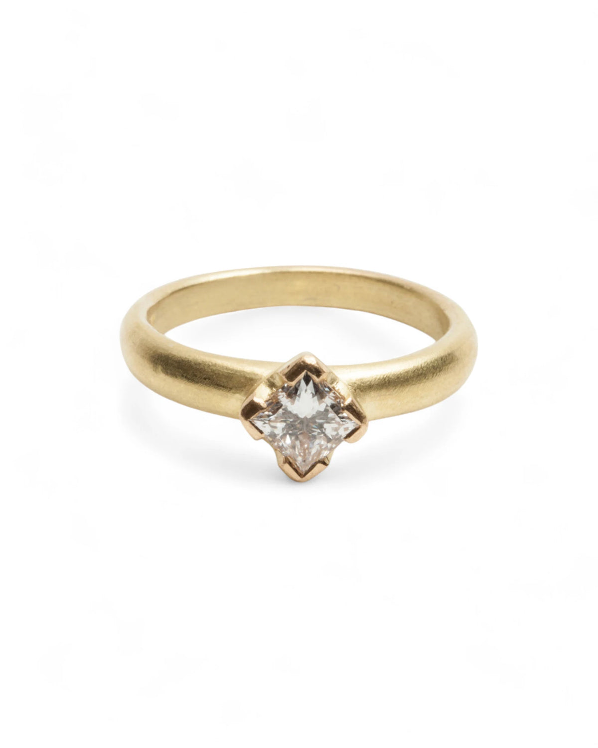 750 Gelbgoldring mit 0,54 ct Princess Diamant