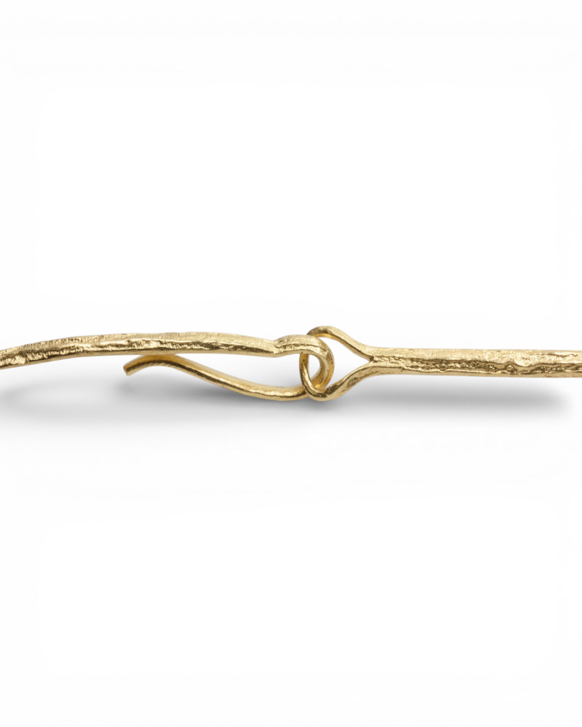 Filigrane 750 Gold Halskette mit "Bark" Struktur - Goldschmiede Krack - Trauringe & Unikatschmuck aus Deidesheim