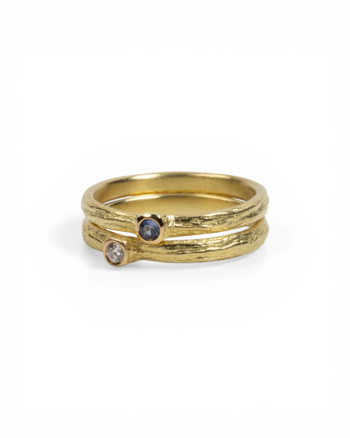 750 Gelbgold Ringset Bark-Struktur - Blauer Saphir und LGD Brillant