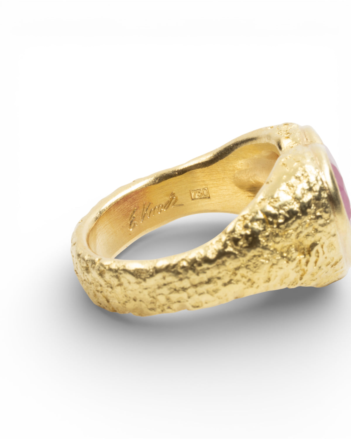 Herzring aus 750 Gold mit rotem Rubin 7.34 ct - Goldschmiede Krack - Trauringe & Unikatschmuck aus Deidesheim