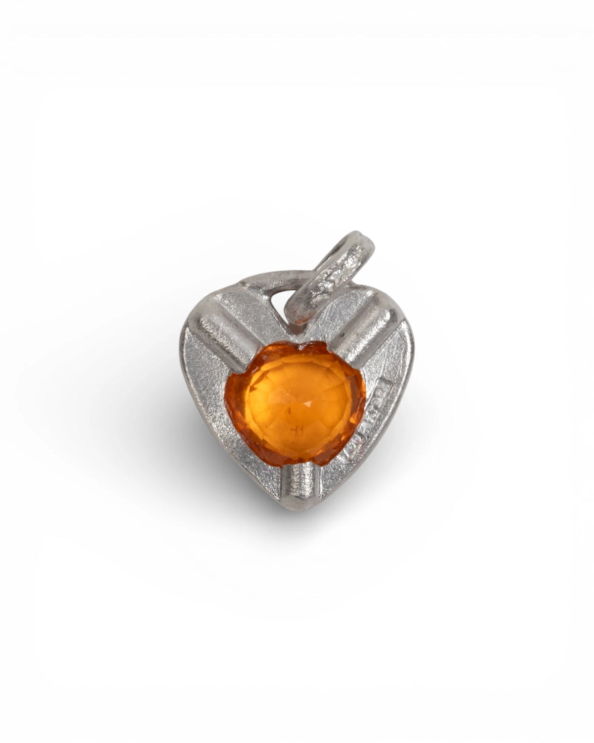 750 Weißgoldherz-Palladium mit herzförmigen Mandarin-Granat (2.62 ct) - Goldschmiede Krack - Trauringe & Unikatschmuck aus Deidesheim
