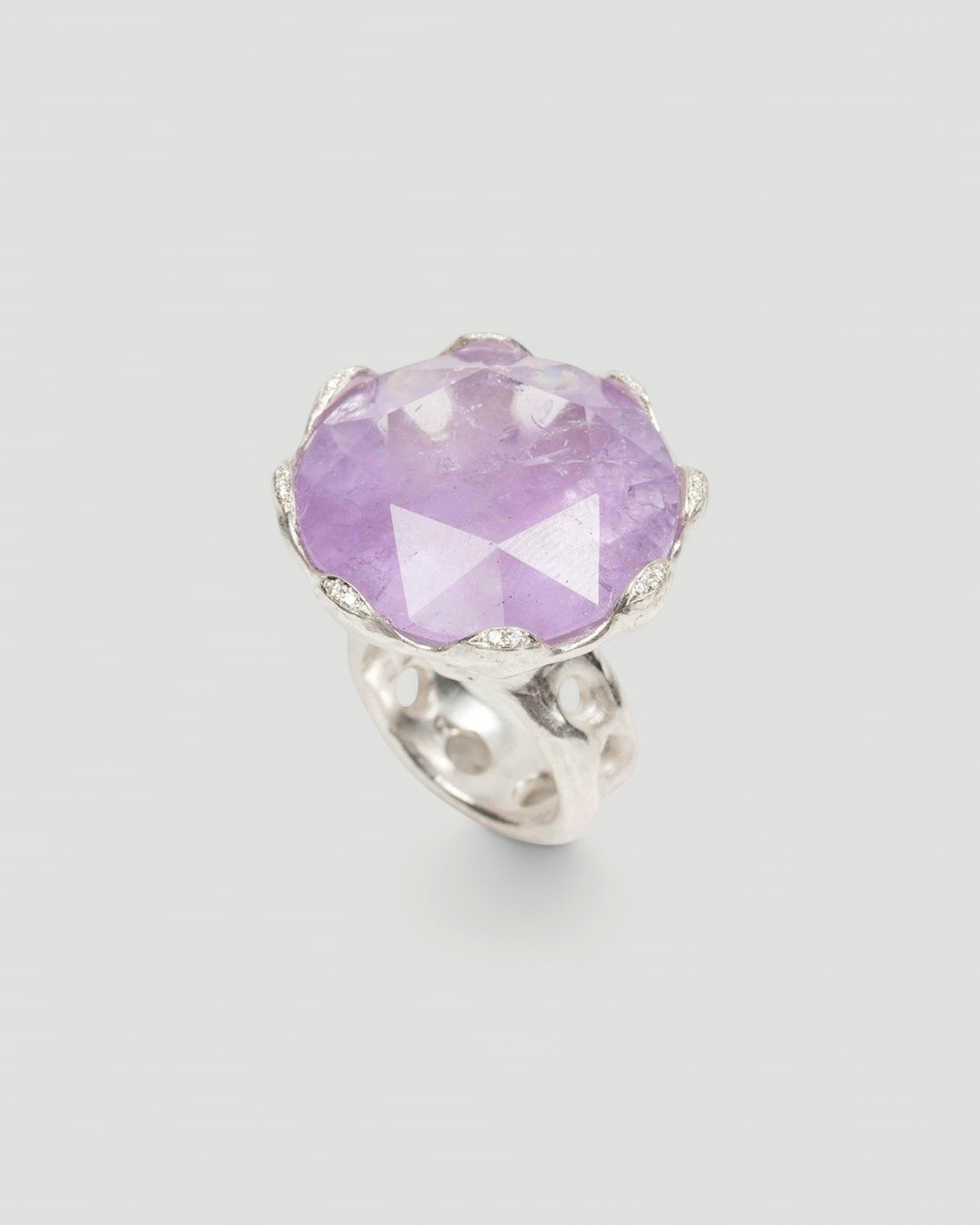 "Think big" Amethyst Ring - Goldschmiede Krack