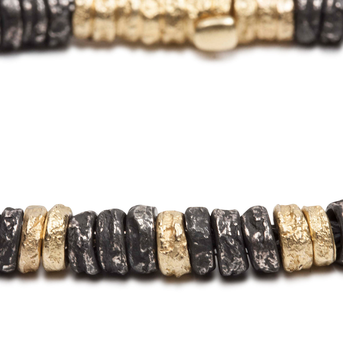 Old Nugget Eyelets Bracelet aus 925 Silber und 750 Gold - Goldschmiede Krack