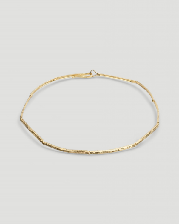 Filigrane 750 Gold Halskette mit "Bark" Struktur