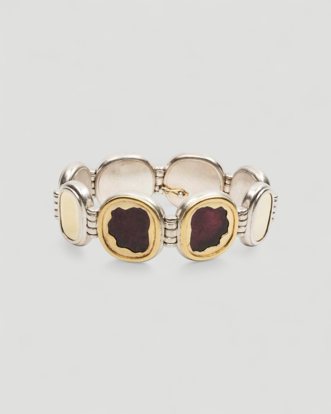 Großer Armreif mit zwei roten Turmalinen (30.0 ct) und Kastenschloss aus Silber und Gold - Goldschmiede Krack