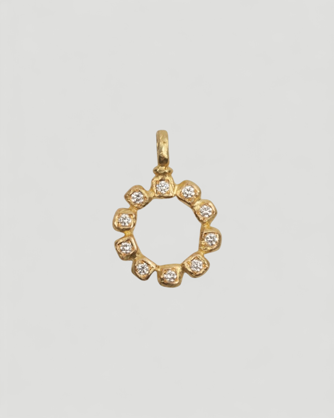 Zarter Kreis-Anhänger aus 750 Gold mit Brillanten - Goldschmiede Krack