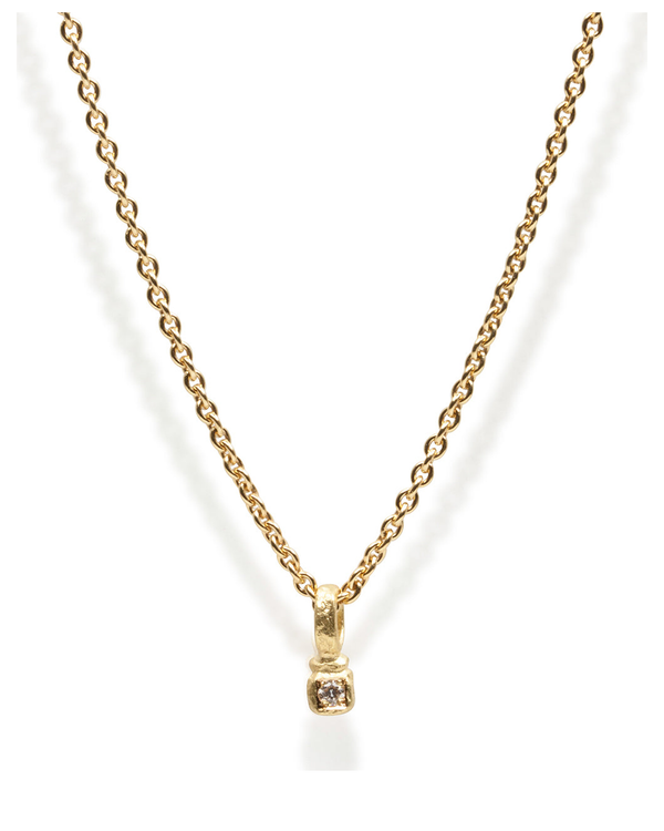 Zarter Würfelanhänger aus 750 Gold mit 0,02 ct Brillanten und 750 Goldkette - Goldschmiede Krack - Trauringe & Unikatschmuck aus Deidesheim