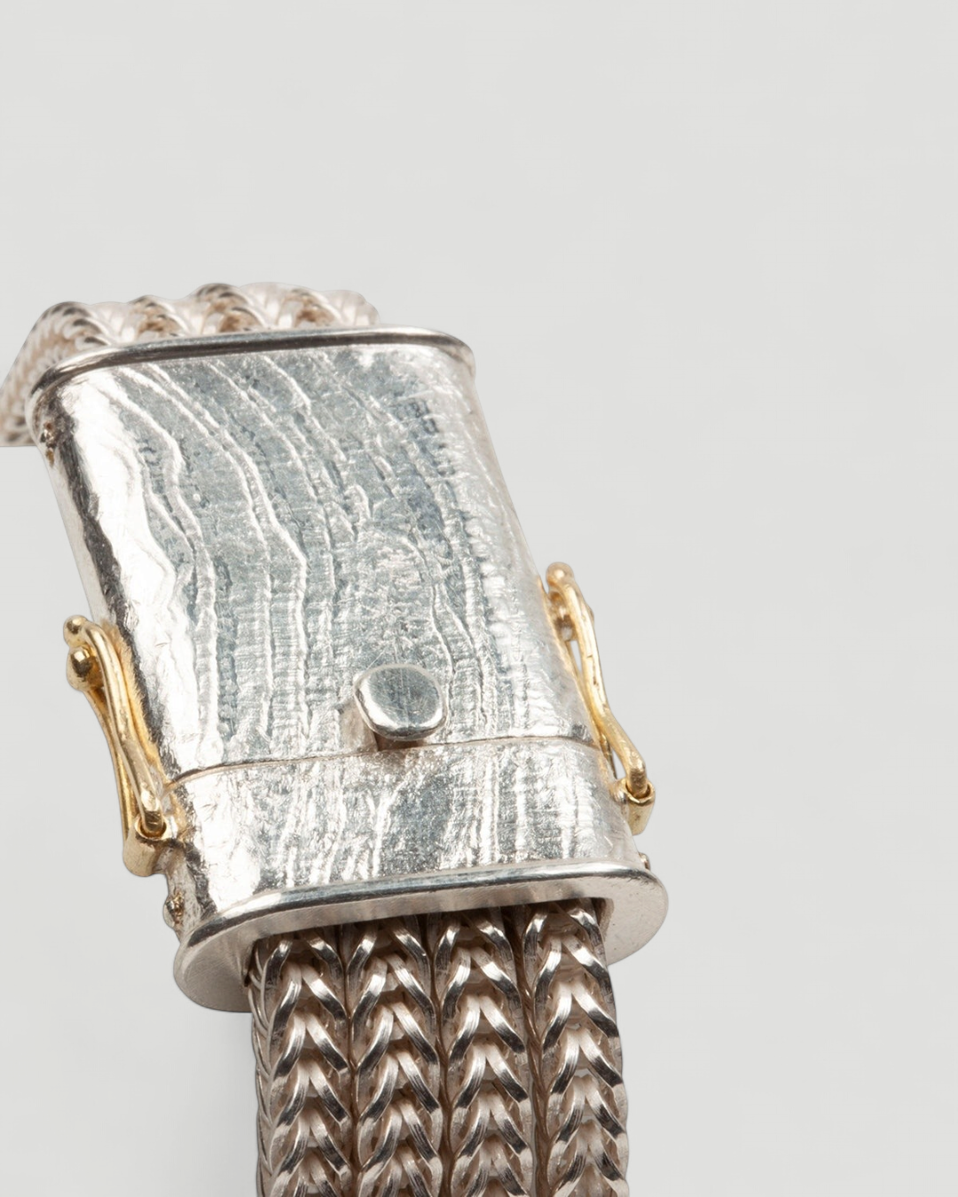 925 Silberarmband mit vier Reihen Fuchsschwanzkette und großem Rubin in Goldfassung - Goldschmiede Krack