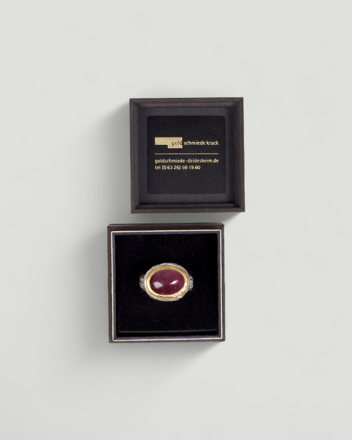 925 Silberring mit pinkem Turmalin in der Schmuckbox