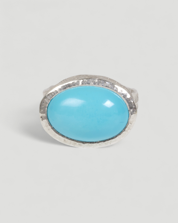 Sterling silver ring with oval turquoise cabochon (7.8 ct)