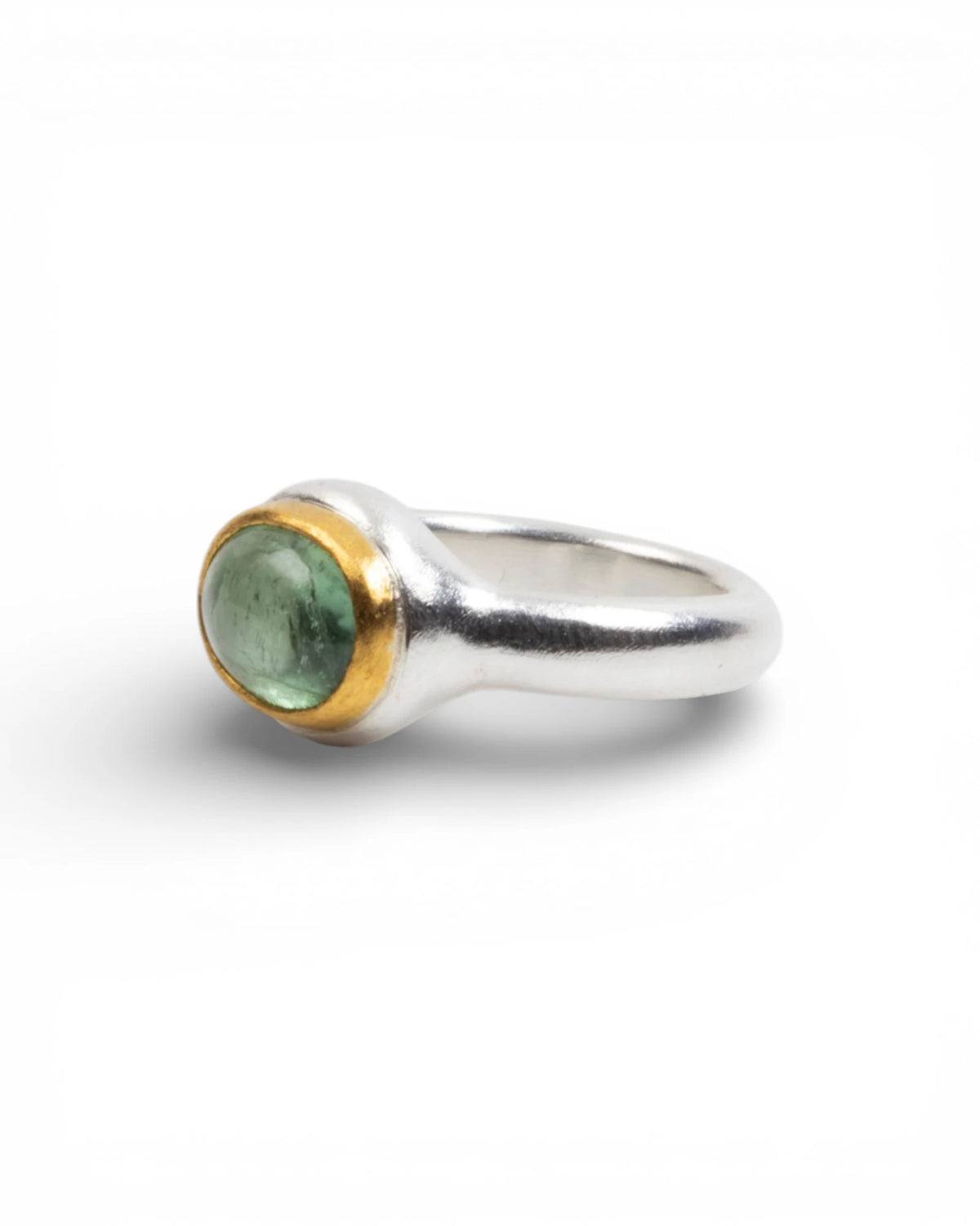 925 Silberring mit grünem Turmalin (3,31 ct) und 999 Feingold-Fassung - Goldschmiede Krack - Trauringe & Unikatschmuck aus Deidesheim