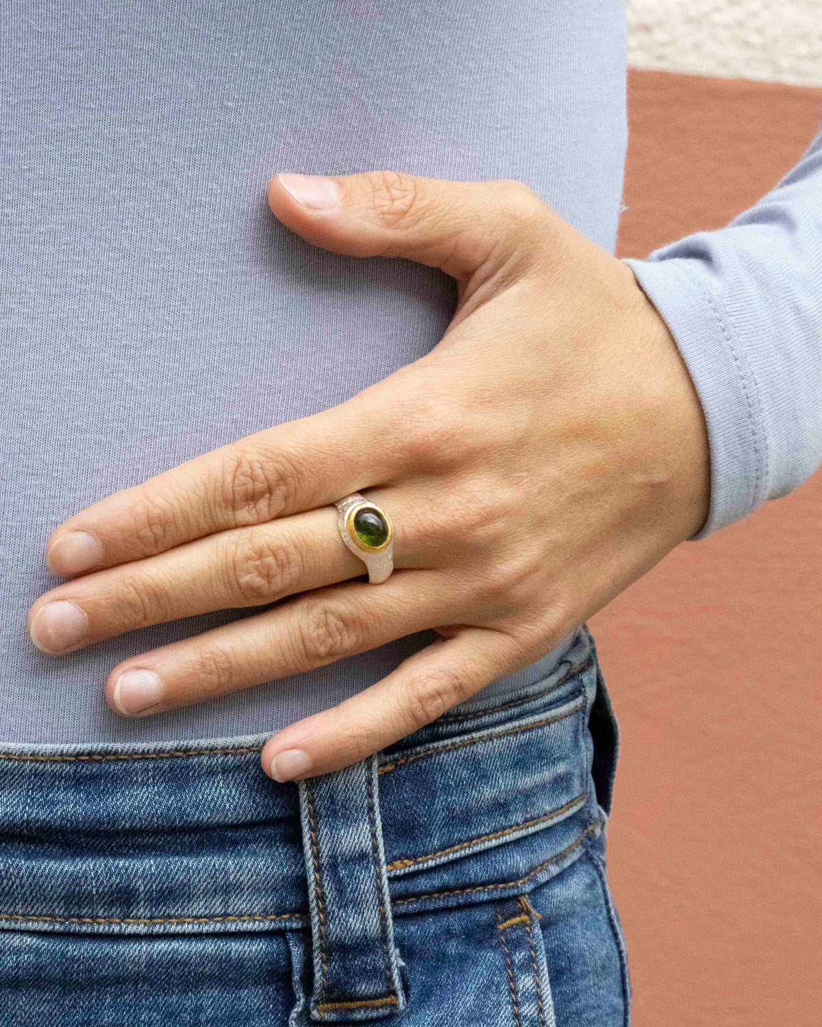 925 Silberring mit grünem Turmalin (3.37 ct) und 999 Feingold