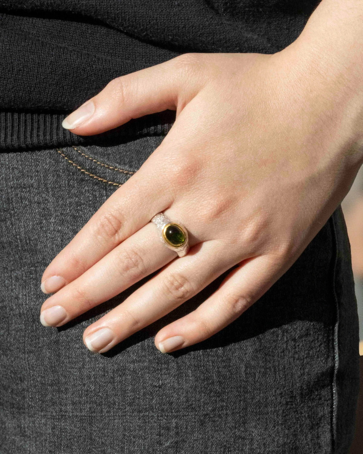 925 Silberring mit grünem Turmalin (3.37 ct) und 999 Feingold