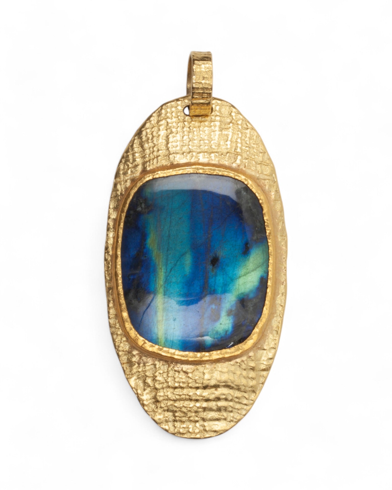 Anhänger aus 750 Gold mit irisierenden Spektrolith - Goldschmiede Krack - Trauringe & Unikatschmuck aus Deidesheim