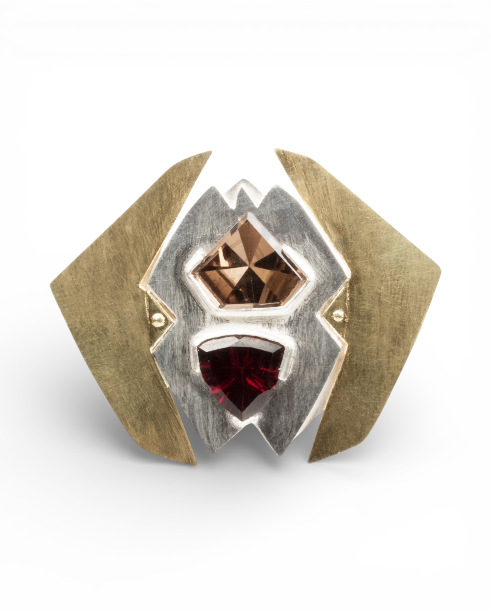 Brosche mit Rauchquarz und Granat - Goldschmiede Krack - Trauringe & Unikatschmuck aus Deidesheim