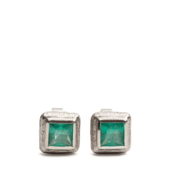Eckige 950 Platin Ohrstecker mit grünen Smaragden - Goldschmiede Krack - Trauringe & Unikatschmuck aus Deidesheim