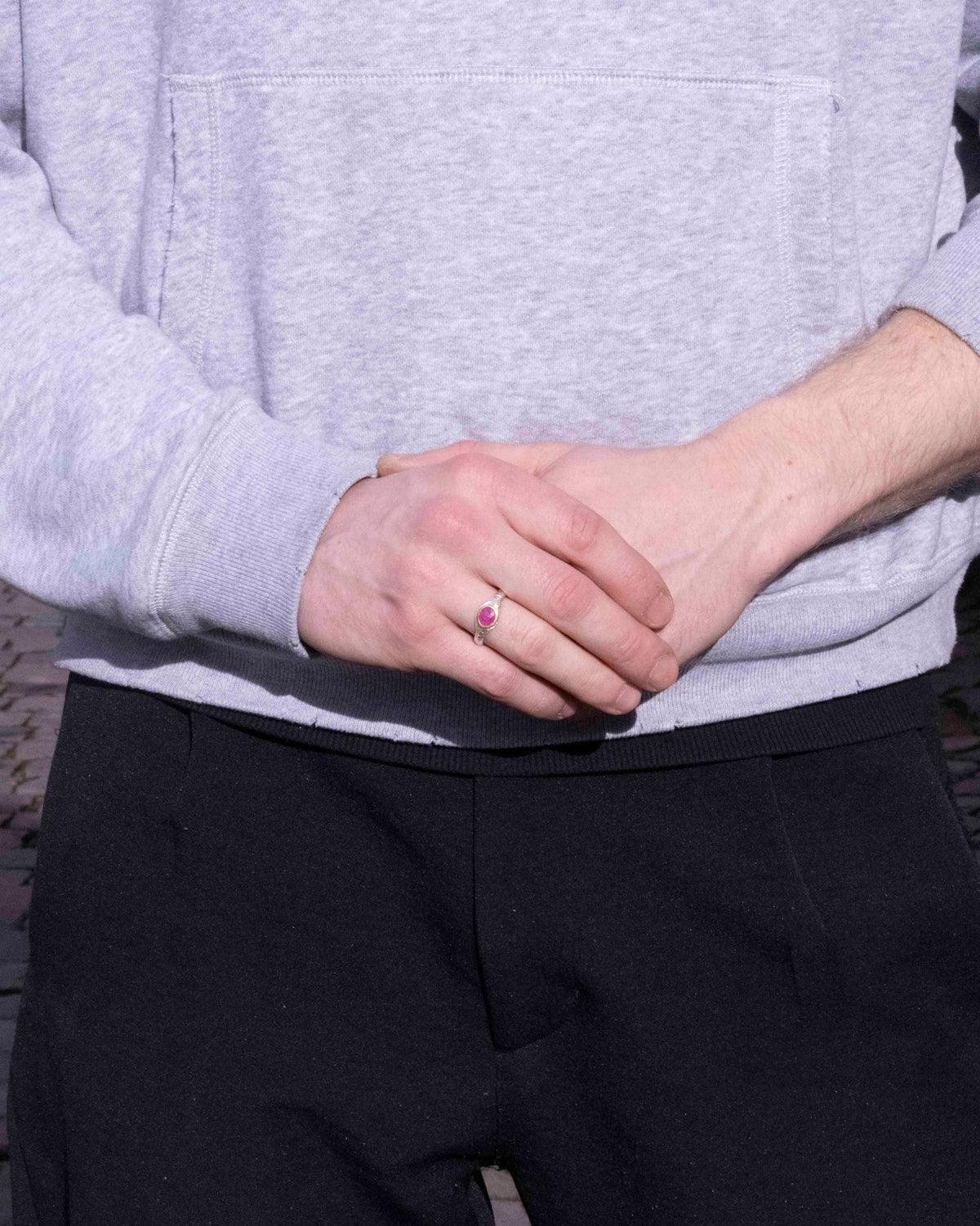 925 Silberring mit pinken Rubin (0.92 ct) - Goldschmiede Krack - Trauringe & Unikatschmuck aus Deidesheim