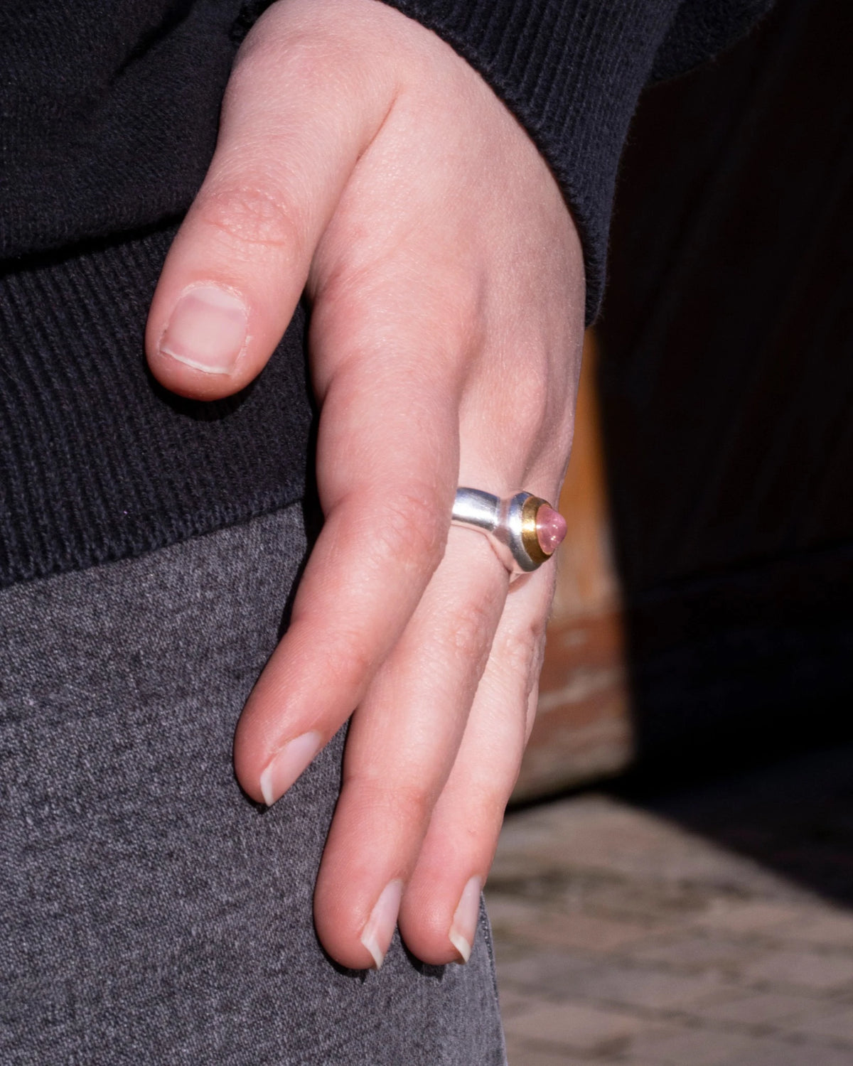925 Silberring mit rosa Turmalin (2,36 ct) und 999 Feingold-Fassung - Goldschmiede Krack - Trauringe & Unikatschmuck aus Deidesheim