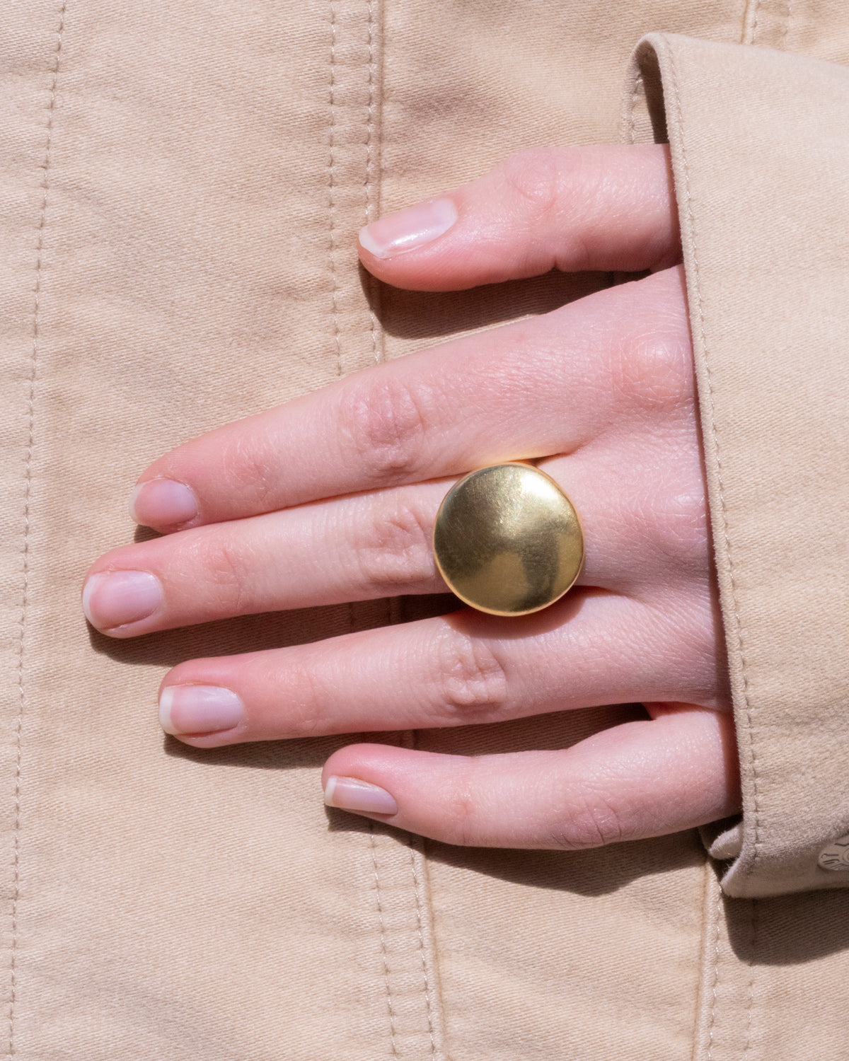 Großer runder 750 Gelbgold Ring