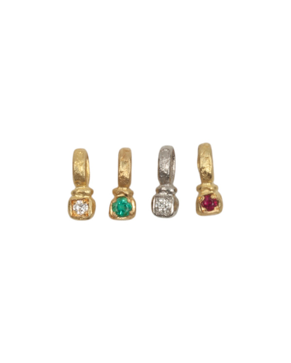 Zarte Würfelanhänger mit Edelsteinen zum kombinieren - Goldschmiede Krack - Trauringe & Unikatschmuck aus Deidesheim