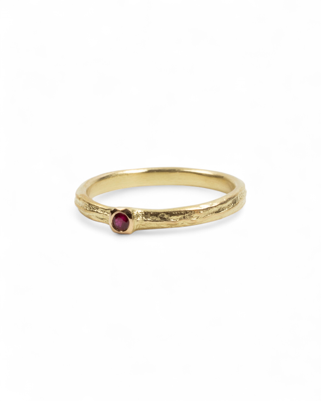 750 Gelbgold Ring mit rotem Rubin (0,08 ct) - Goldschmiede Krack