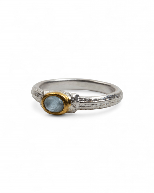 925 Silberring mit blauem Aquamarin (0,45 ct) und 999 Feingold-Fassung - Goldschmiede Krack