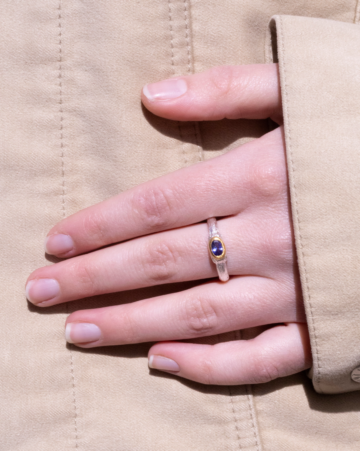 Bicolor 925 Silberring mit violettem Tansanit (0,40 ct) - Goldschmiede Krack