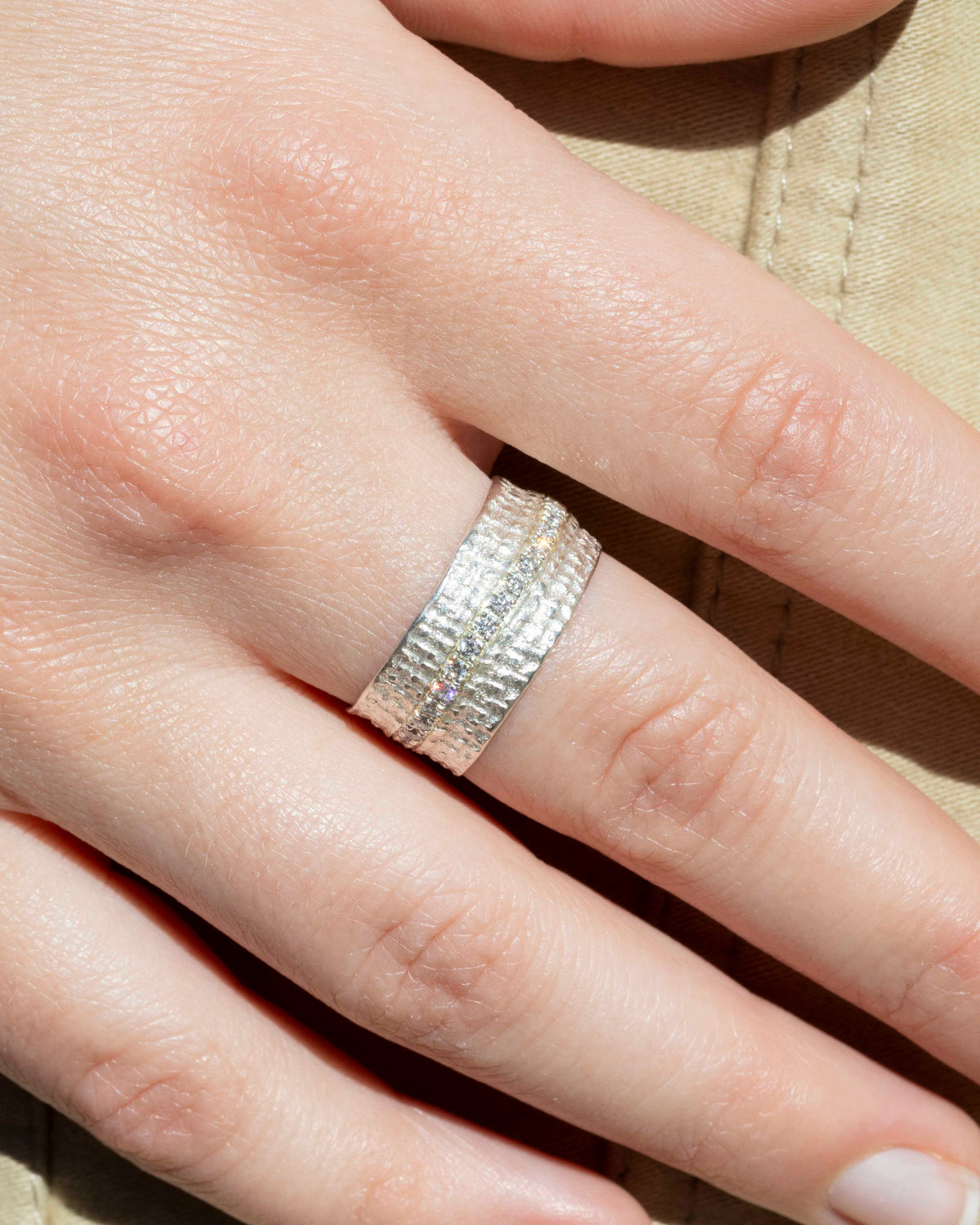 Breiter 925 Silber-Memoirering mit Lab-Grown Brillanten (0,60 ct) - Goldschmiede Krack