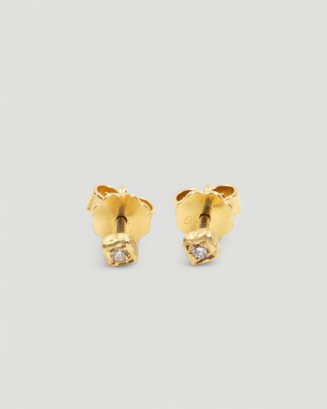 750 Goldohrstecker mit LGD Brillanten (0,02 ct) - Goldschmiede Krack