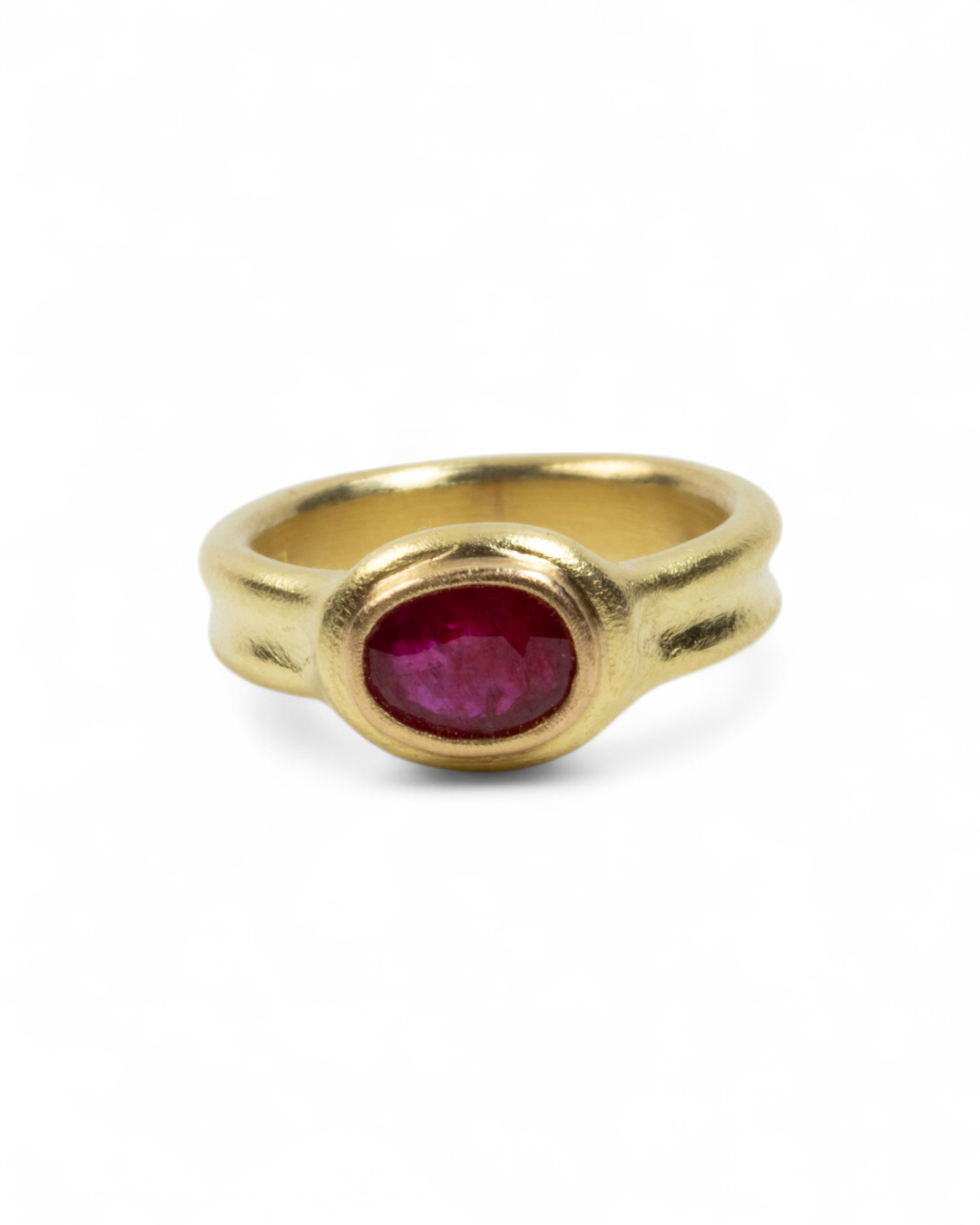 750 Gelbgold Ring mit Rubin (0,89 ct) - Goldschmiede Krack