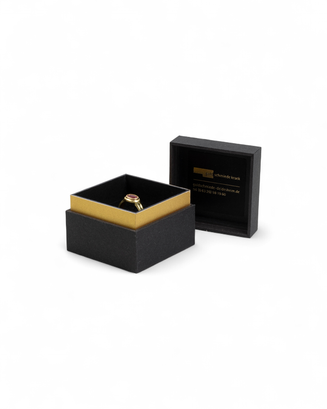 750 Gelbgold Ring mit Rubin (0,89 ct) - Goldschmiede Krack