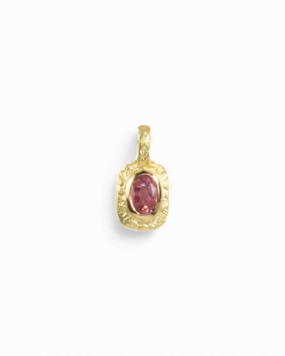 Organisch-eckiger 750 Goldanhänger mit pinkem Turmalin (0.91 ct) mit passender Goldkette - Goldschmiede Krack - Trauringe & Unikatschmuck aus Deidesheim