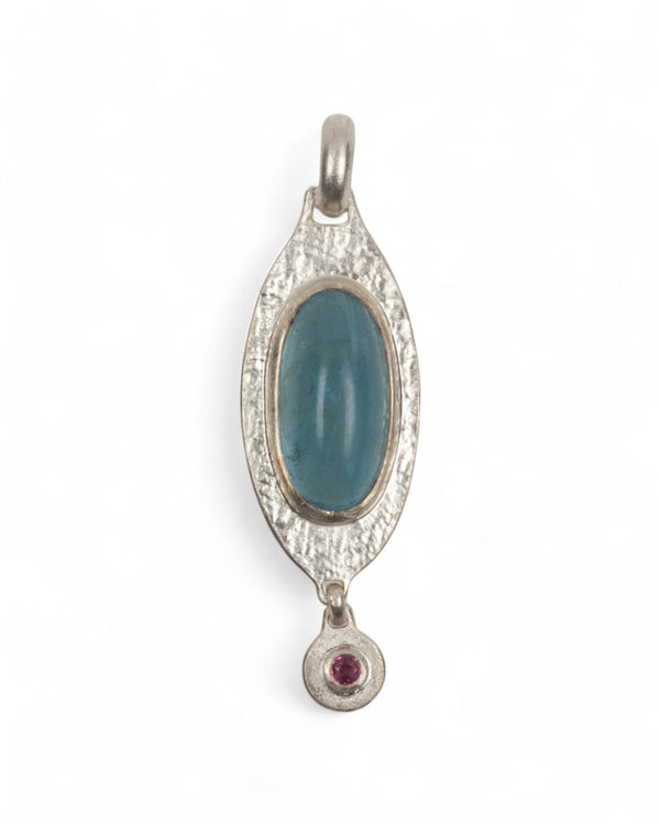Silbernhänger mit Aquamarin und Rubin - Goldschmiede Krack - Trauringe & Unikatschmuck aus Deidesheim