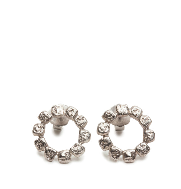 Zarter Kreis-Ohrschmuck aus 950 Platin - Goldschmiede Krack - Trauringe & Unikatschmuck aus Deidesheim