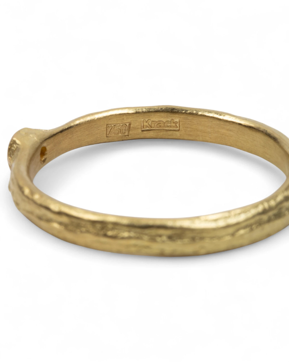 Zarter 750 Goldring mit pinken Saphir (0.095 ct)