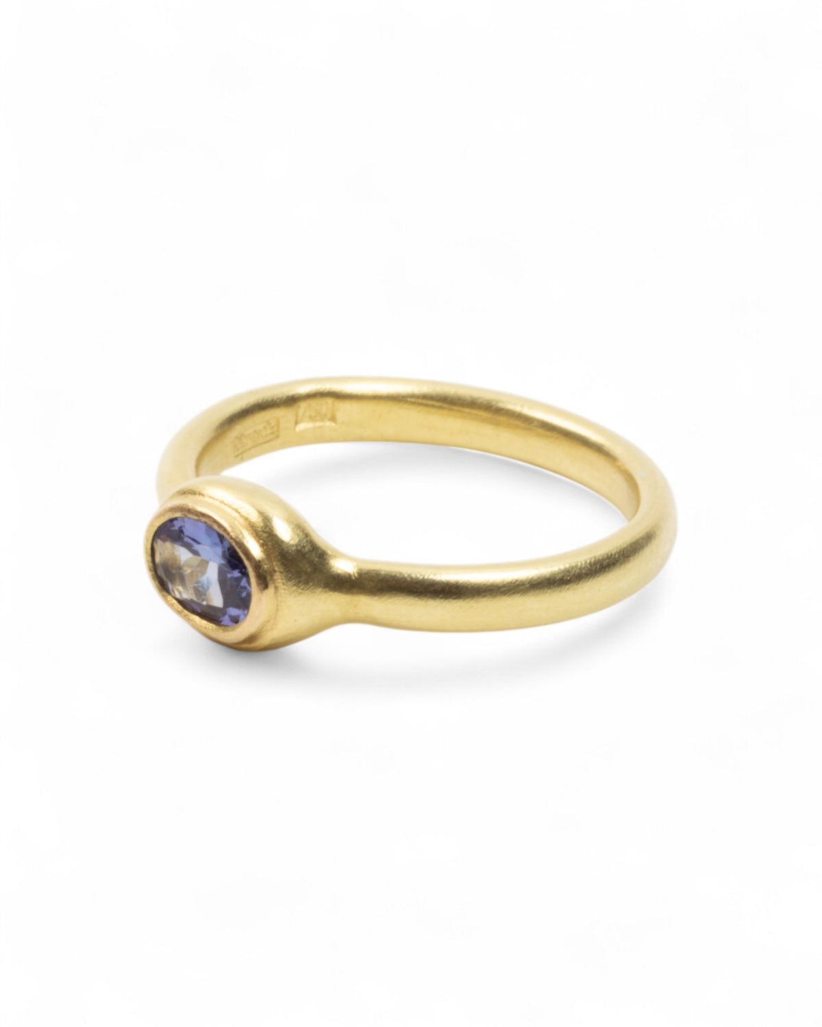 Zierlicher 750 Goldring mit facettiertem Tansanit (0,53 ct)