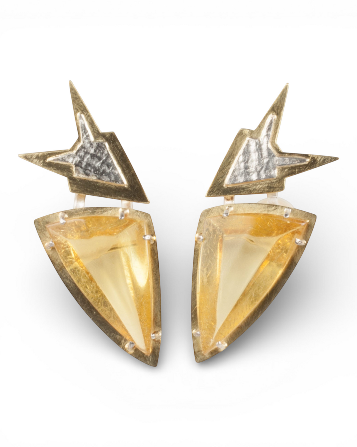 Goldschmiede Krack unique 750 gold and 925 sterling silver clip-on earrings with large, faceted, transparent golden-yellow Baltic amber.