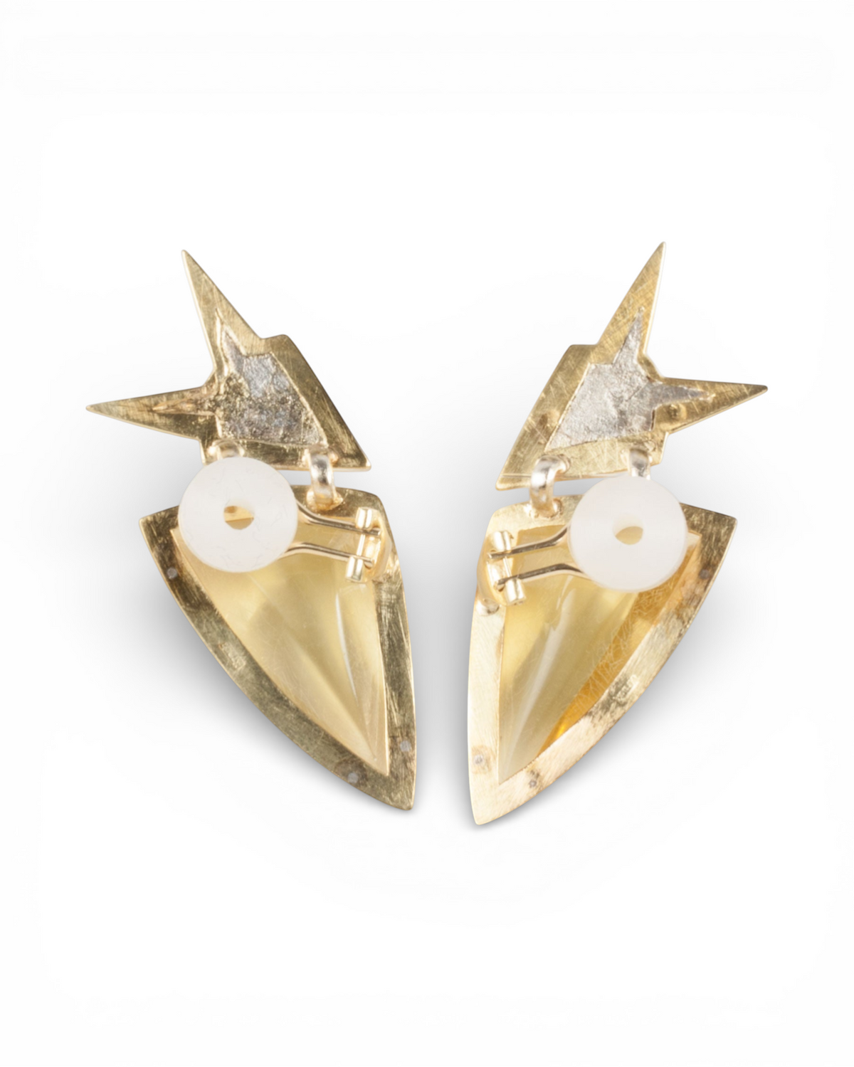 Goldschmiede Krack unique gold and silver clip-on earrings with transparent golden Baltic amber.