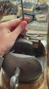 IN0242 Video 2 - Goldschmiede Krack