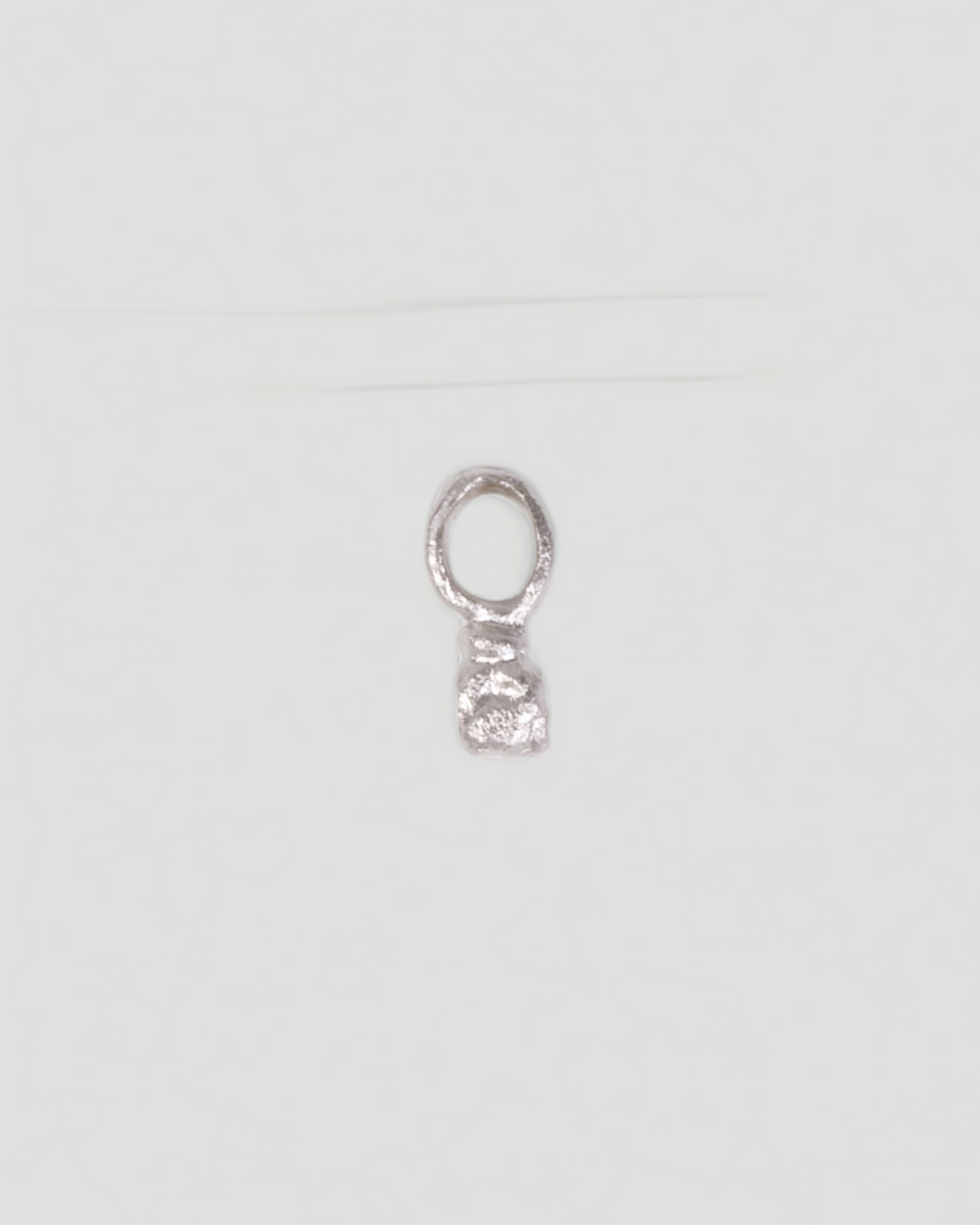Zarter Würfelanhänger aus 750 Weißgold mit Lab Grown Diamant (0,02 ct), Ansicht 2